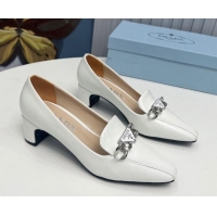 Pretty Style Prada Patent Leather Pointed Pumps 4.5cm with Logo Chain White 821099