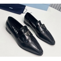 Popular Style Prada Patent Leather Pointed Loafers Black 821105