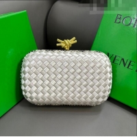 Buy Discount Bottega Veneta Knot Minaudiere Clutch in Intreccio Fabric 717622 Off-white 2023