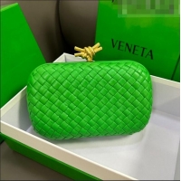 Shop Grade Bottega Veneta Knot Minaudiere Clutch in Padded Intreccio Leather 717622 Green 2023