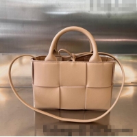 Low Price Bottega Veneta Candy Arco Tote Bag in Intreccio Lambskin 729029  Almond Pink 2023