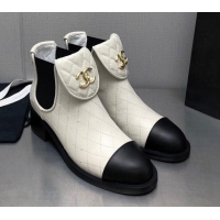 Sumptuous Chanel Quilted Calfskin Ankle Boots with CC Foldover White 809078