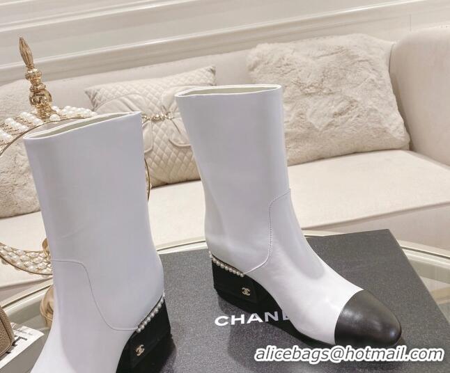 Pretty Style Chanel Lambskin Heel Ankle Boots 4.5cm with Pearls White 828017