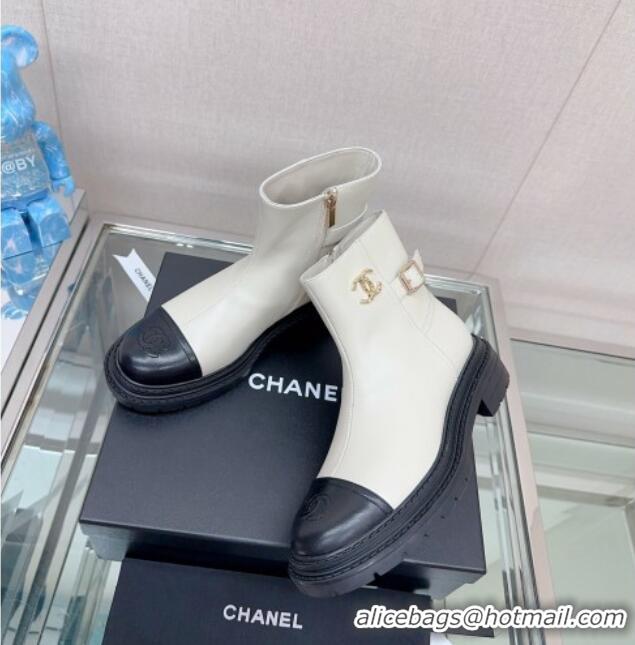 Best Quality Chanel Lambskin Ankle Boots with CC Buckle White 901006