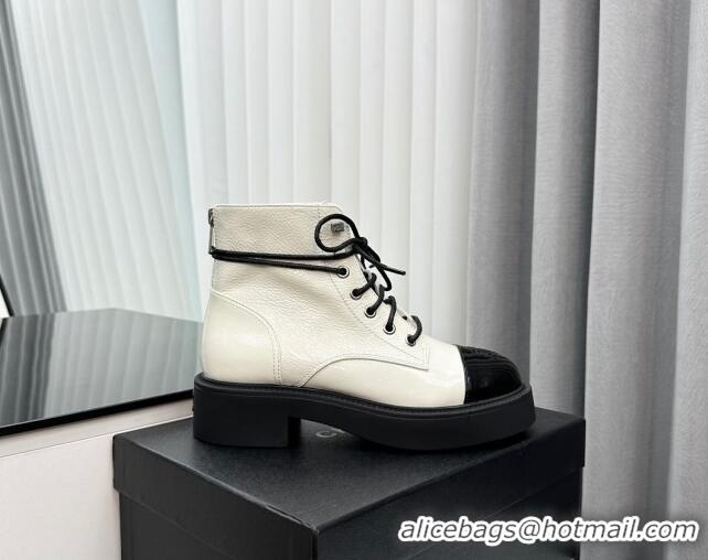 Sumptuous Chanel Patent Calfskin Ankle Boots White 091111