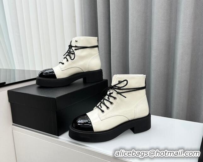 Sumptuous Chanel Patent Calfskin Ankle Boots White 091111