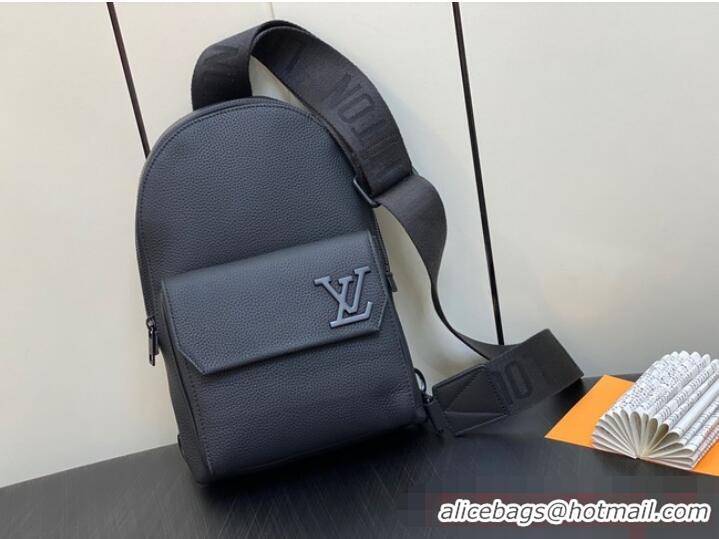 Hot Sell Cheap Louis Vuitton Pilot Slingbag M23765 black