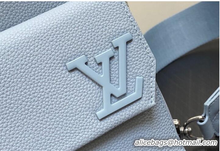 Trendy Design Louis Vuitton Pilot Slingbag M23765 light blue