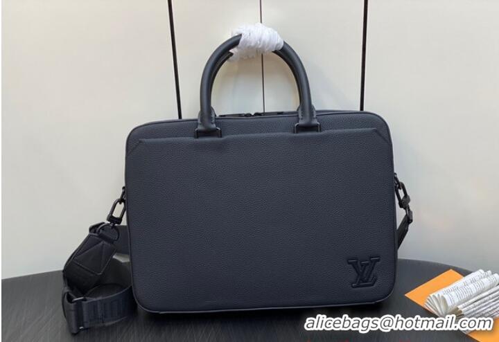 Famous Brand Louis Vuitton Pilot Briefcase M23778 Black