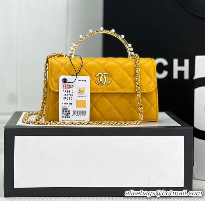 Top Quality CHANEL 22B Kelly Pearl Top Handle Bag AP3562 Yellow