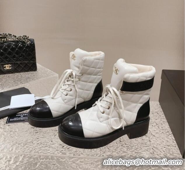 Charming Chanel Padded Quilted Leather Lace-up Ankle Boots White 925002