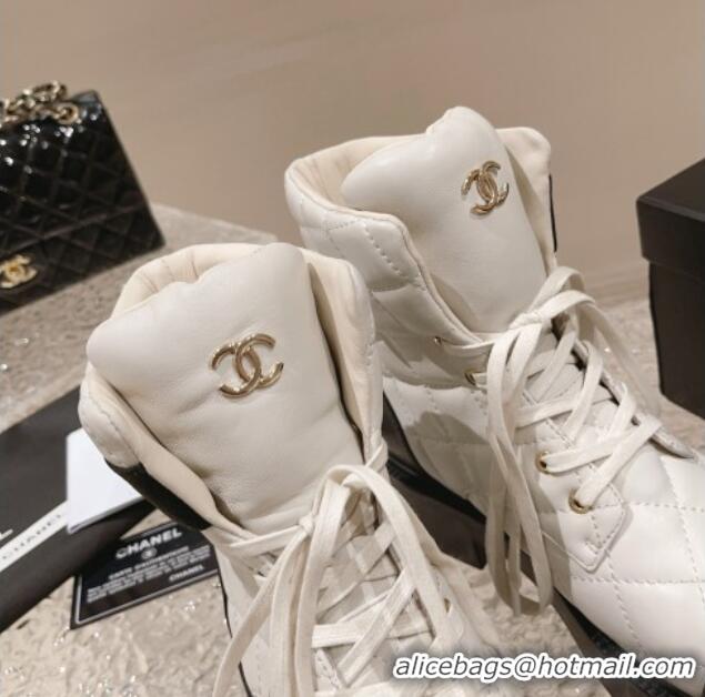 Unique Style Chanel Quilted Calfskin Lace-up Ankle Boots White 011044