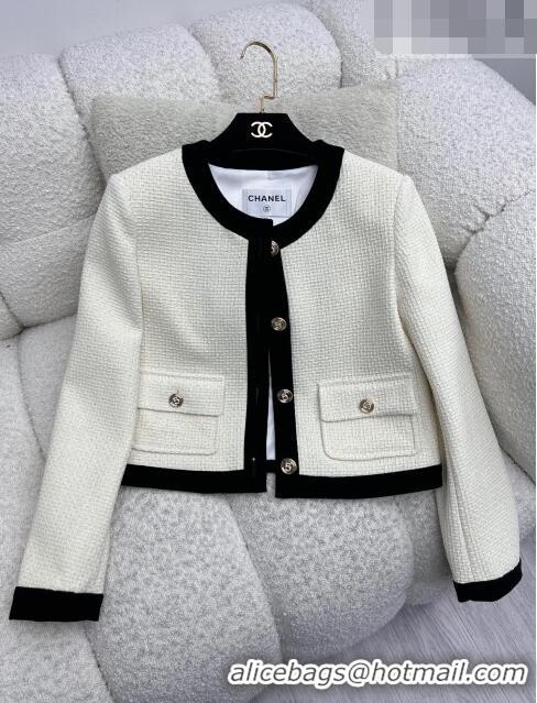 ​Well Crafted Chanel Short Tweed Jacket CH102637 Beige 2023