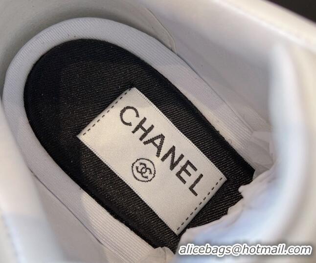 Charming Chanel Calfskin Sneakers G45333 White/Black/Red 011068