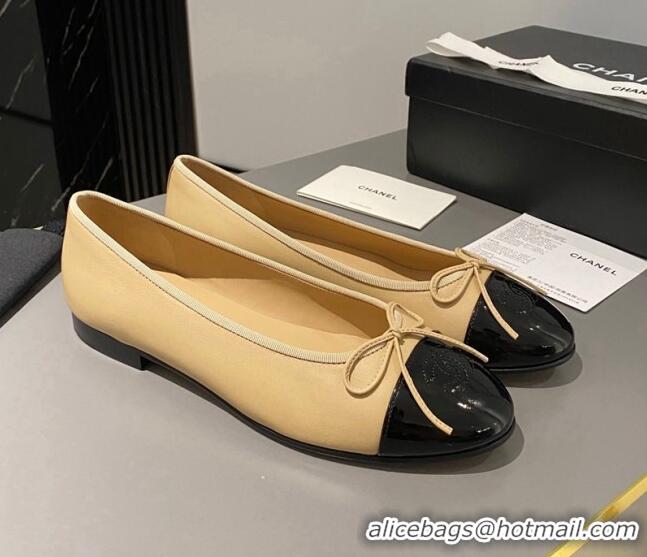 Durable Chanel Leather Classic Ballet Flat Beige/Black 016010