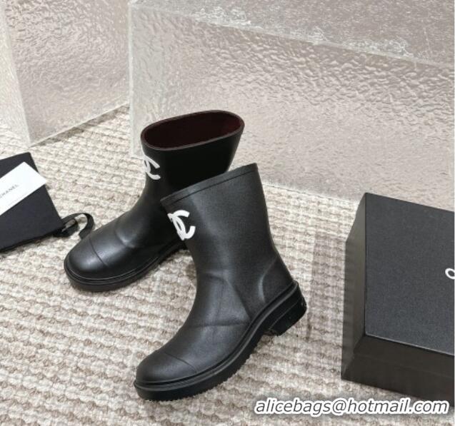 Perfect Chanel Rubber Ankle Boots with Front CC Black 103017