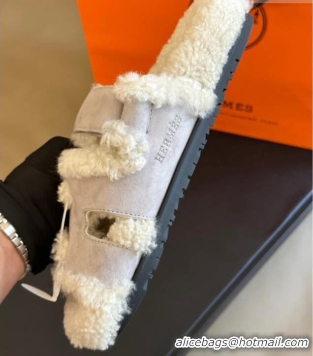 Luxurious Hermes Chypre Flat Sandals in Suede and Shearling Light Grey 027008