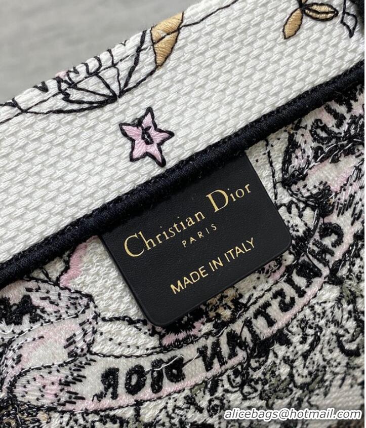 Grade Design LARGE DIOR BOOK TOTE White and Pastel Pink Butterfly Around The World Embroidery M1286ZES