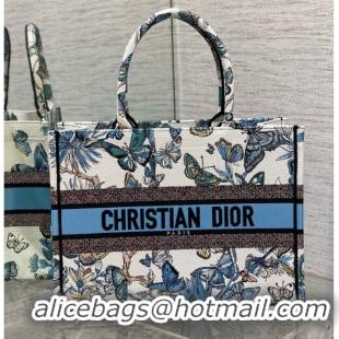 Big Discount MEDIUM DIOR White and Pastel Midnight Blue Toile de Jouy Mexico Embroidery M1296ZE