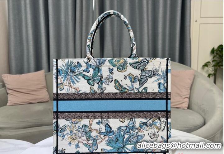 Promotional LARGE DIOR White and Pastel Midnight Blue Toile de Jouy Mexico Embroidery M1286ZES