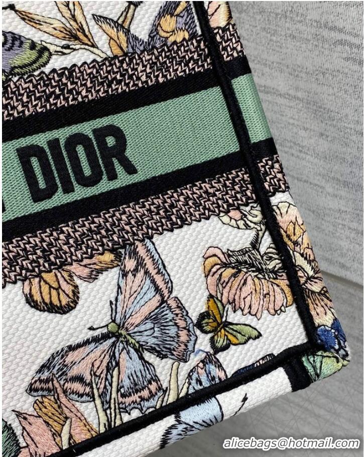 Top Quality SMALL DIOR White and Pastel Midnight Blue Toile de Jouy Mexico Embroidery M1296ZRf