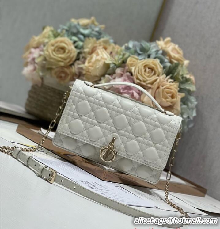 Reasonable Price MISS DIOR TOP HANDLE BAG Latte Cannage Lambskin M0997ONG White