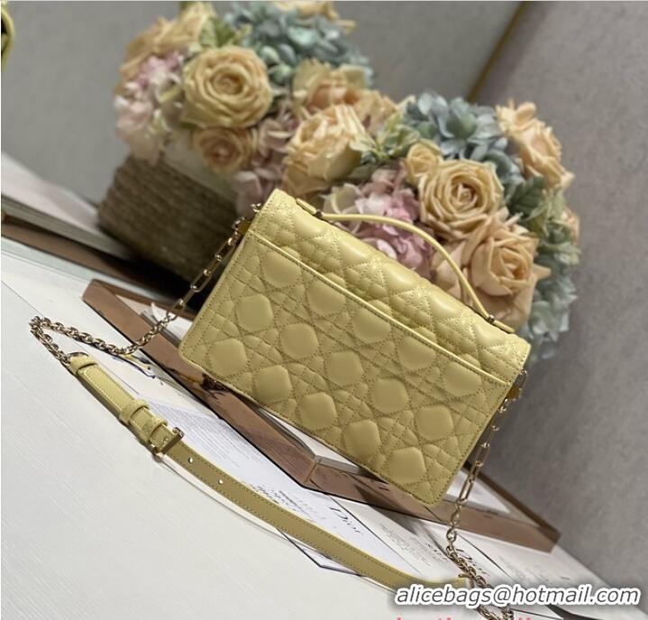 Inexpensive MISS DIOR TOP HANDLE BAG Pastel Yellow Cannage Lambskin M0997ON