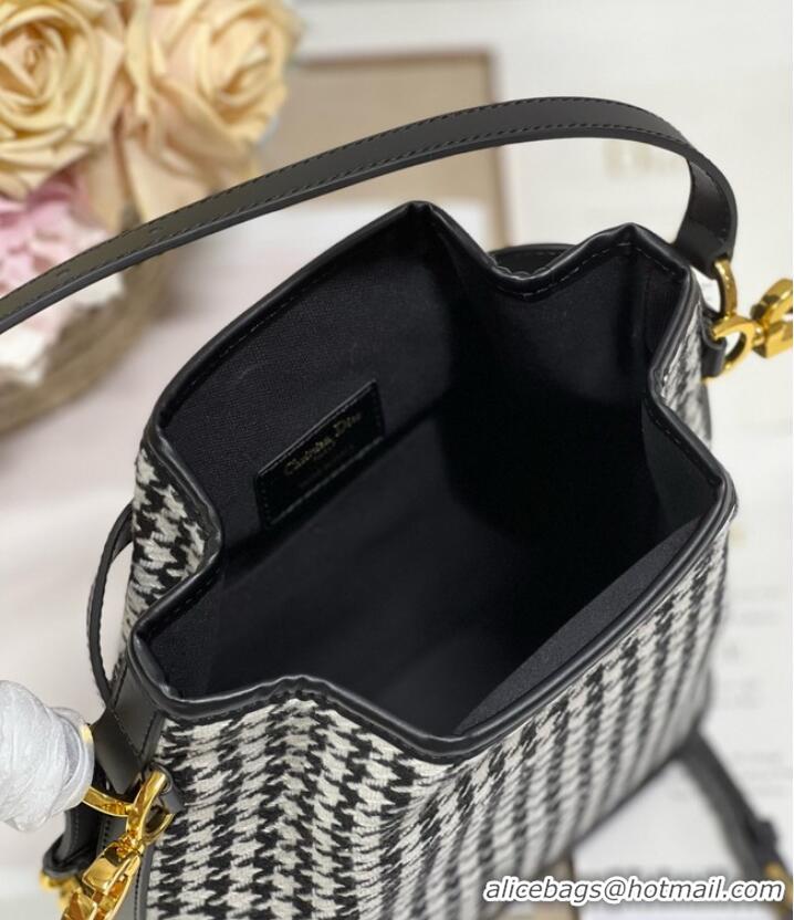 Classic Grade MEDIUM CEST DIOR BAG Black and White Houndstooth Embroidery Natural Cannage M2271UB