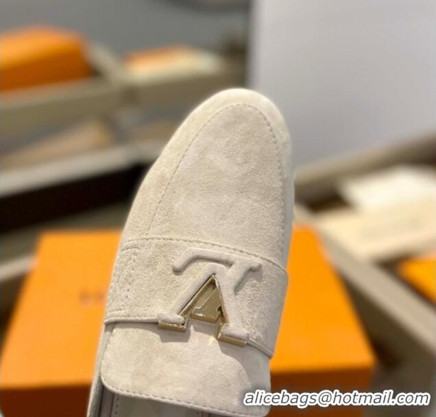 Durable Louis Vuitton LV Capri Mules Flat in Suede White 104006