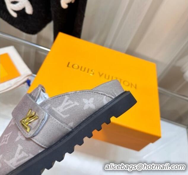 Sumptuous Louis Vuitton LV Cosy Flat Comfort Clog Mules in Monogram Wool Grey 106067