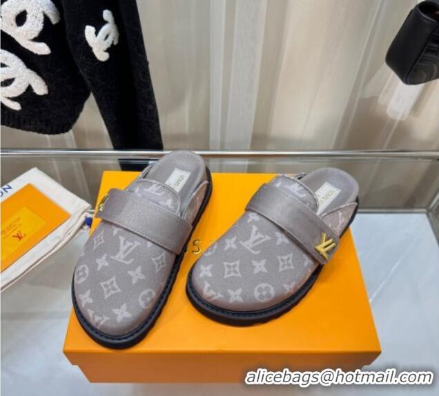 Sumptuous Louis Vuitton LV Cosy Flat Comfort Clog Mules in Monogram Wool Grey 106067