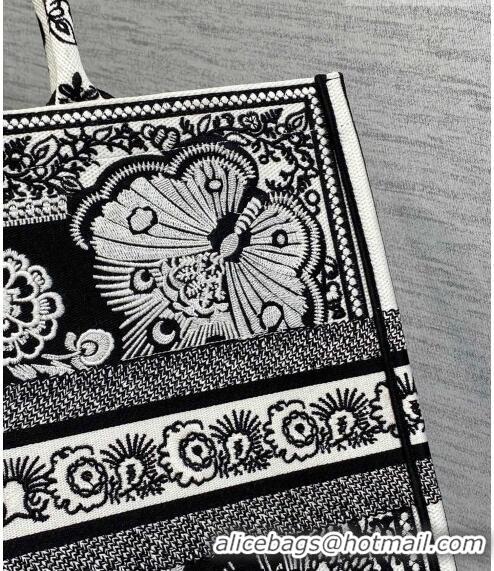 Popular Style Dior Large Book Tote Bag in Black and White Butterfly Bandana Embroidery CD5035