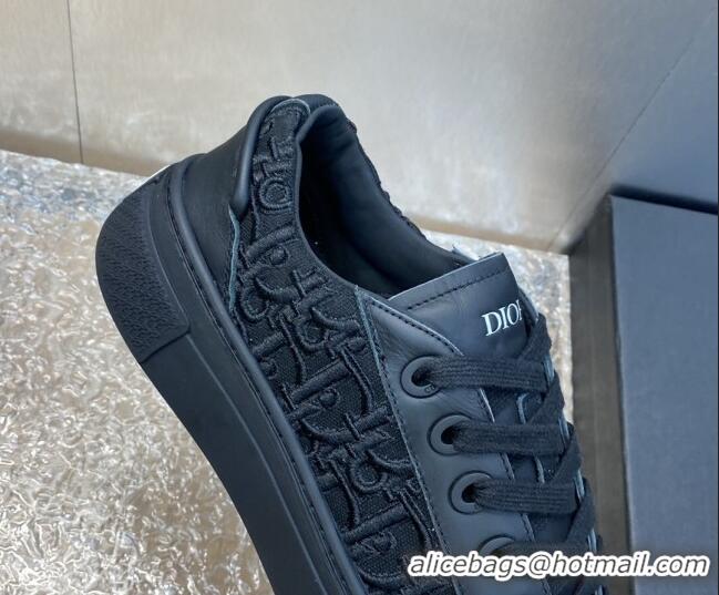 Stylish Dior B33 Low-top Sneakers in Black Smooth Calfskin and Oblique Raised Embroidery 103088