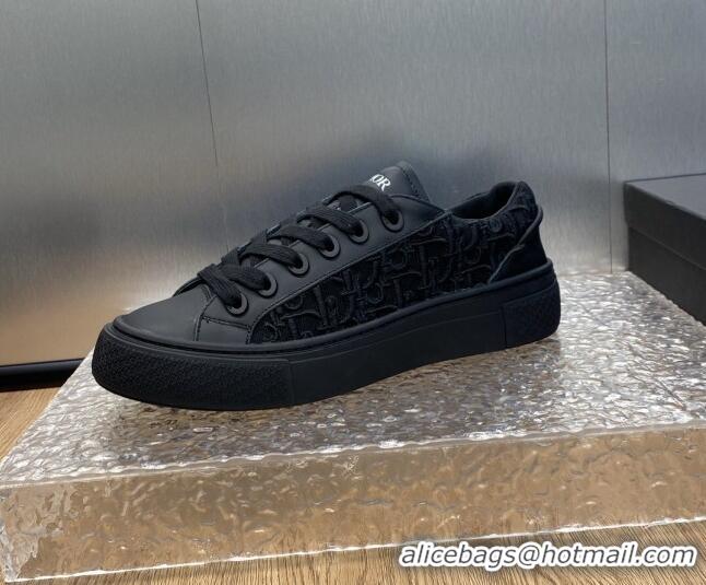 Stylish Dior B33 Low-top Sneakers in Black Smooth Calfskin and Oblique Raised Embroidery 103088