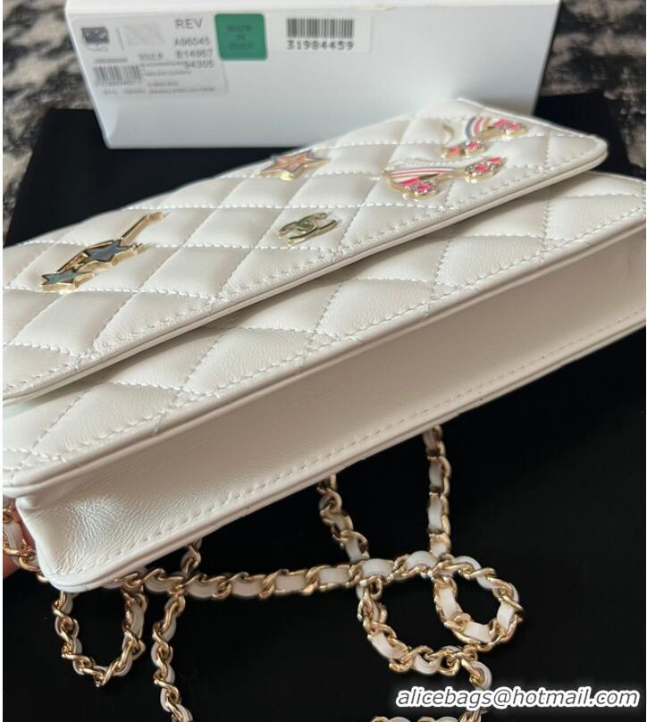 Promotional Chanel CLASSIC WALLET ON CHAIN AP0250 White