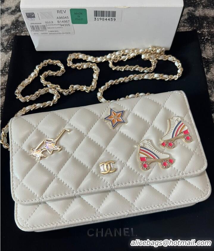 Promotional Chanel CLASSIC WALLET ON CHAIN AP0250 White