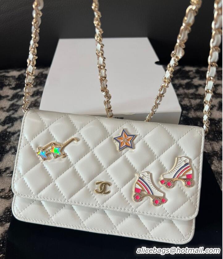 Promotional Chanel CLASSIC WALLET ON CHAIN AP0250 White