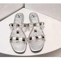 Pretty Style Valentino Roman Stud Flat Slide Sandals in Leather and PVC Silver 027101