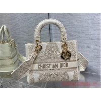 Best Price Dior MEDIUM LADY D-LITE BAG Embroidery M0565OE-3