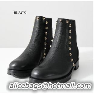 ​Well Crafted Valentino Garavani Rockstud Beatle Chelsea Ankle Boot VA6710 Black