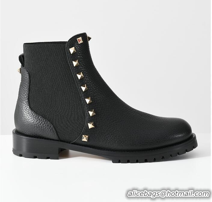 ​Well Crafted Valentino Garavani Rockstud Beatle Chelsea Ankle Boot VA6710 Black