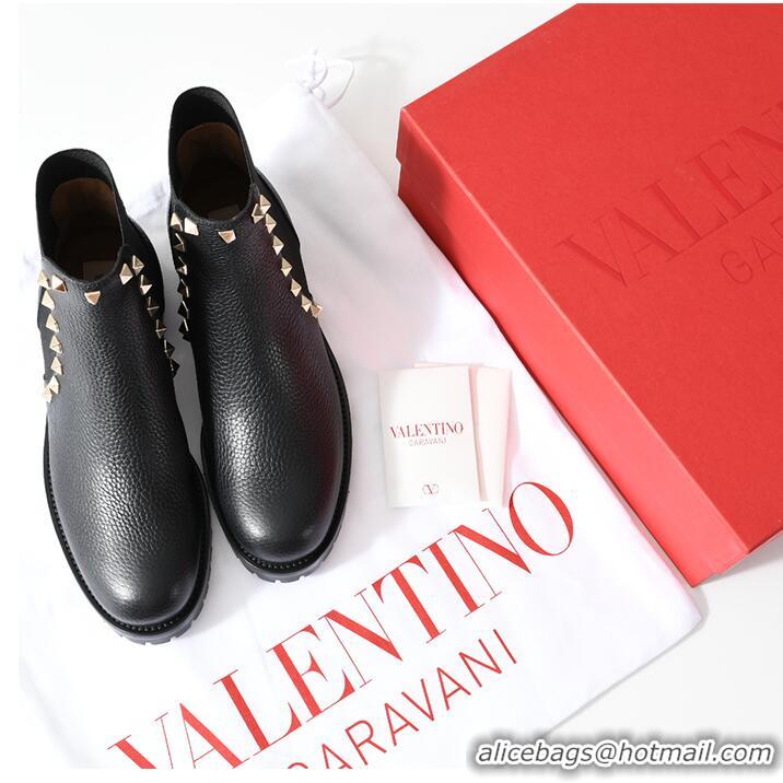 ​Well Crafted Valentino Garavani Rockstud Beatle Chelsea Ankle Boot VA6710 Black