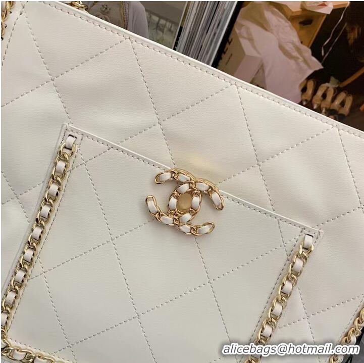 Famous Brand Chanel Shoulder Bag AS8016 White