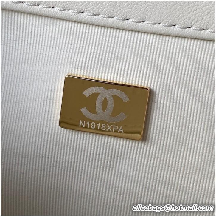 Famous Brand Chanel SMALL MESSENGER BAG AS4609 White