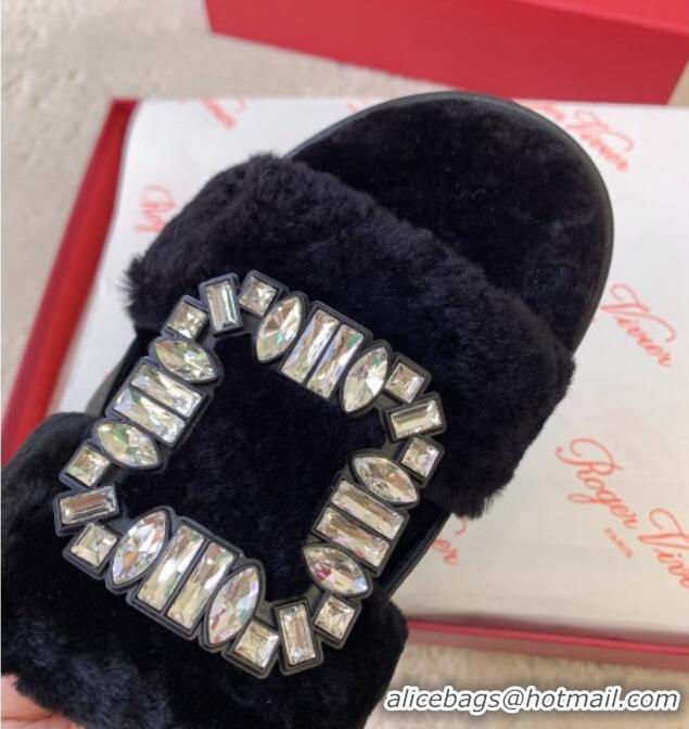 Super Quality Roger Vivier Viv' Winter Fur Strass Buckle Sandals Black 1026097