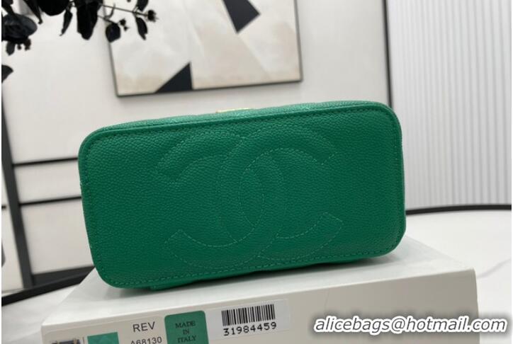 Pretty Style Chanel CLUTCH WITH CHAIN A68130 Green