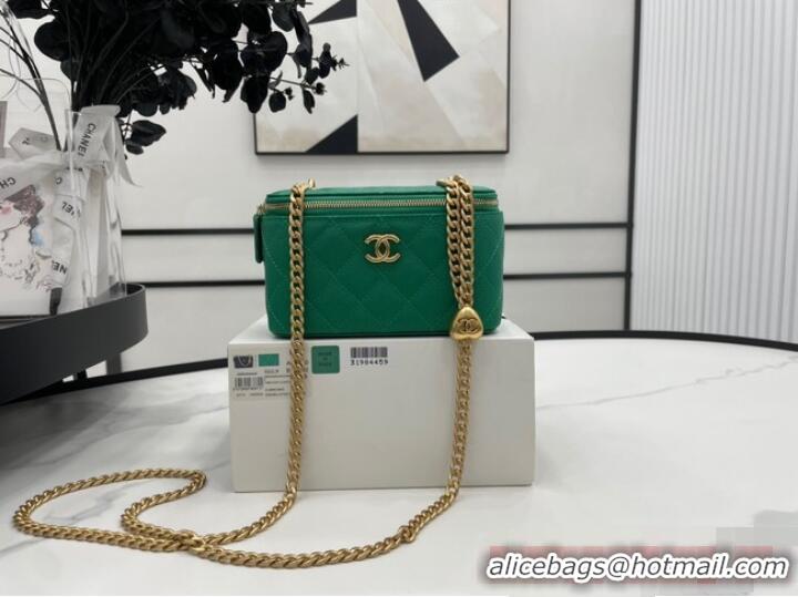 Pretty Style Chanel CLUTCH WITH CHAIN A68130 Green