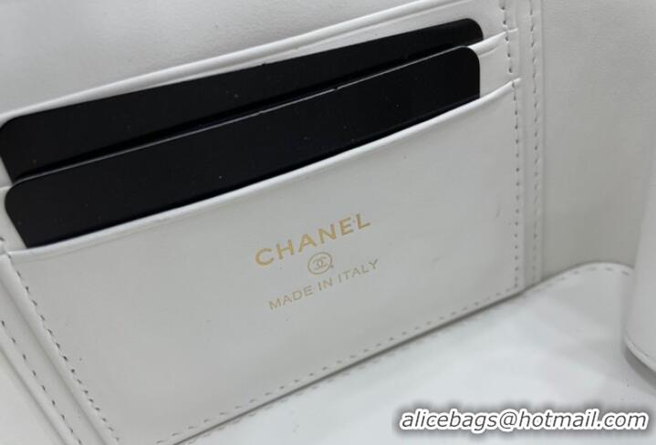 Buy Inexpensive Chanel CLUTCH WITH CHAIN A68130 White