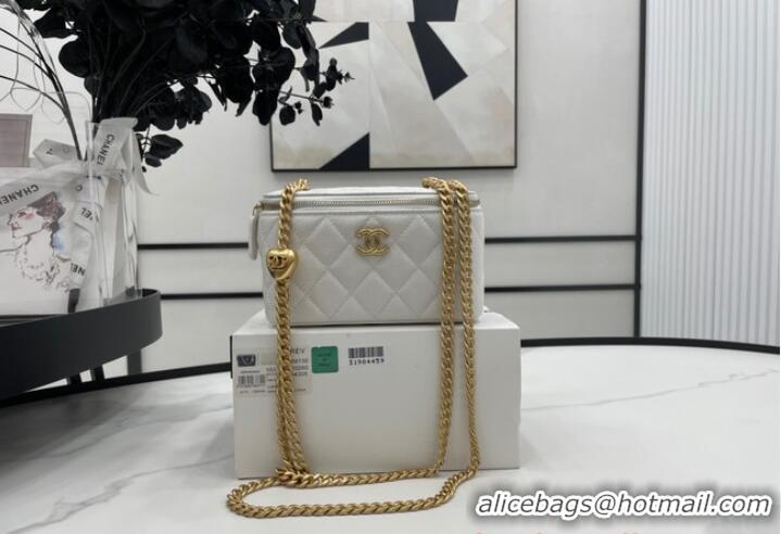 Buy Inexpensive Chanel CLUTCH WITH CHAIN A68130 White