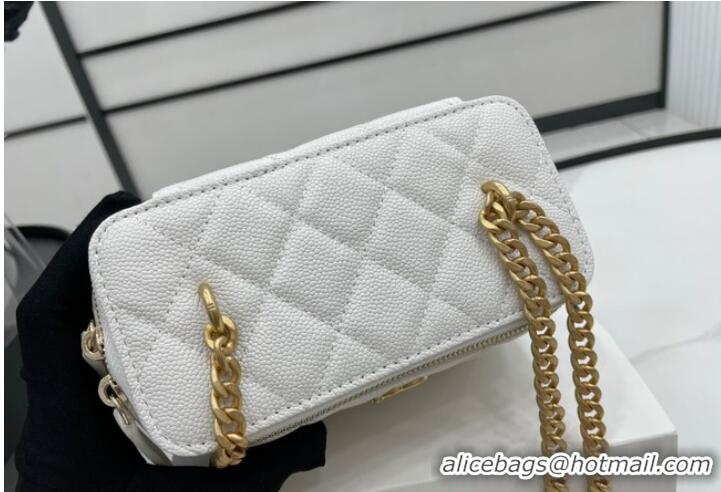 Buy Inexpensive Chanel CLUTCH WITH CHAIN A68130 White